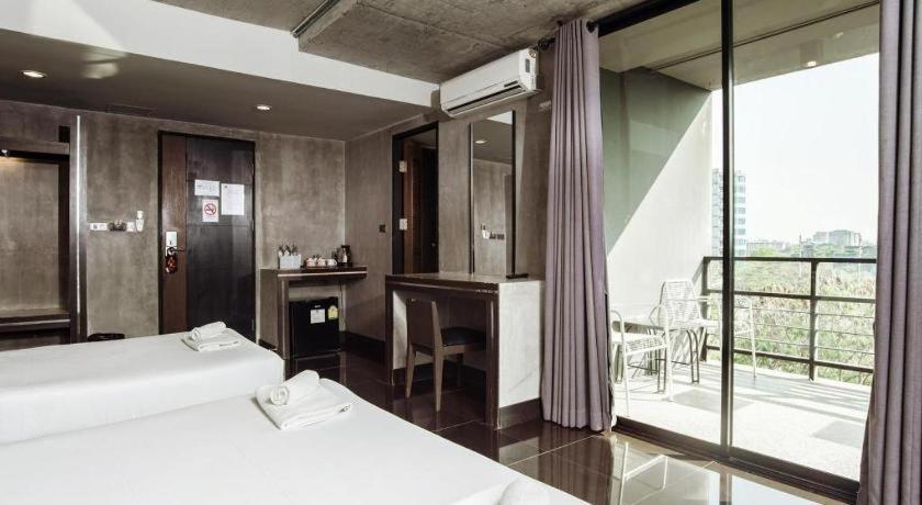 B2 Black Business And Budget Hotel Chiang Mai Dış mekan fotoğraf